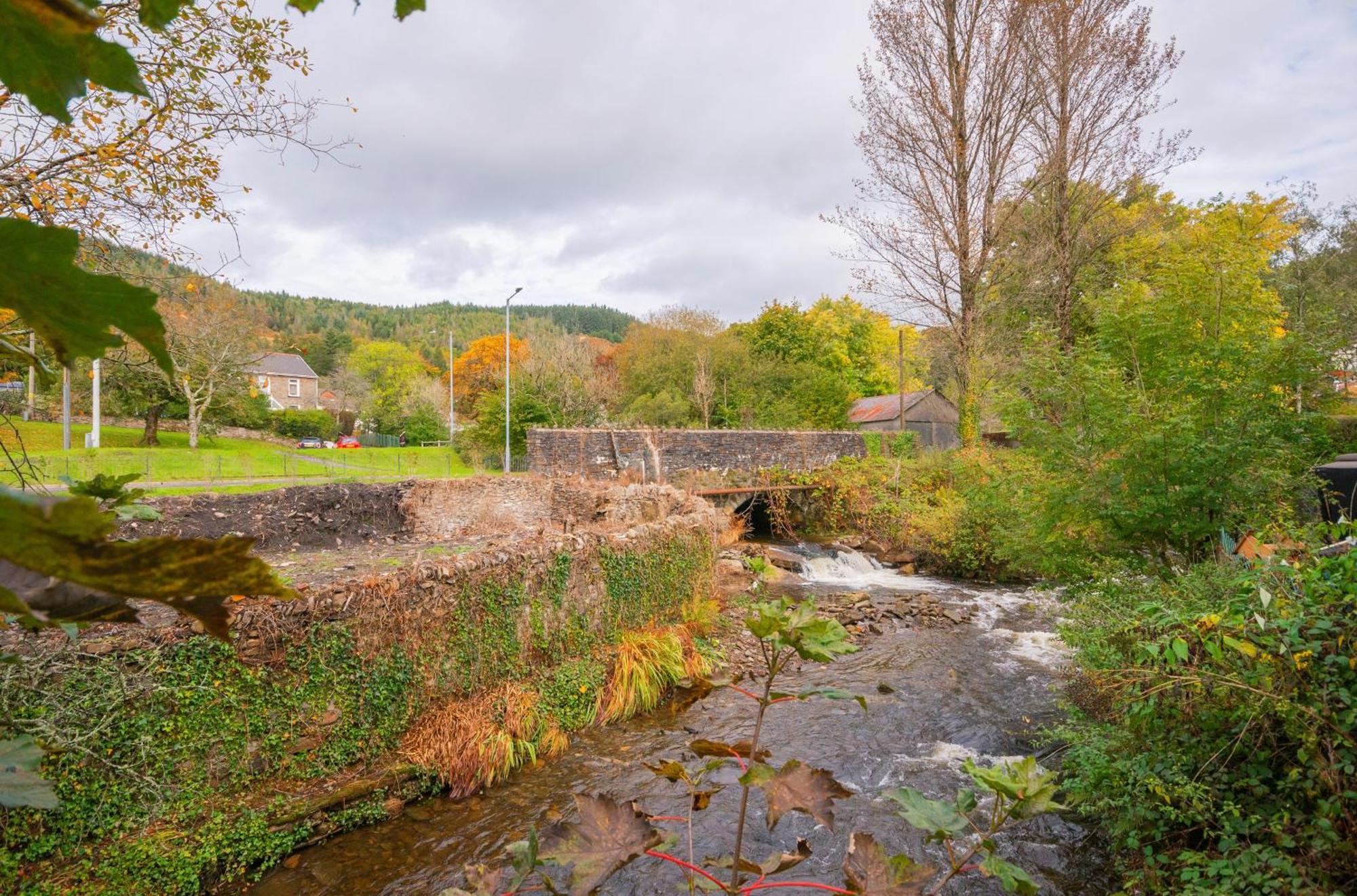 Riverside Great House In The Afan Forest Bike Park By Staystaycations Glyncorrwg Luaran gambar